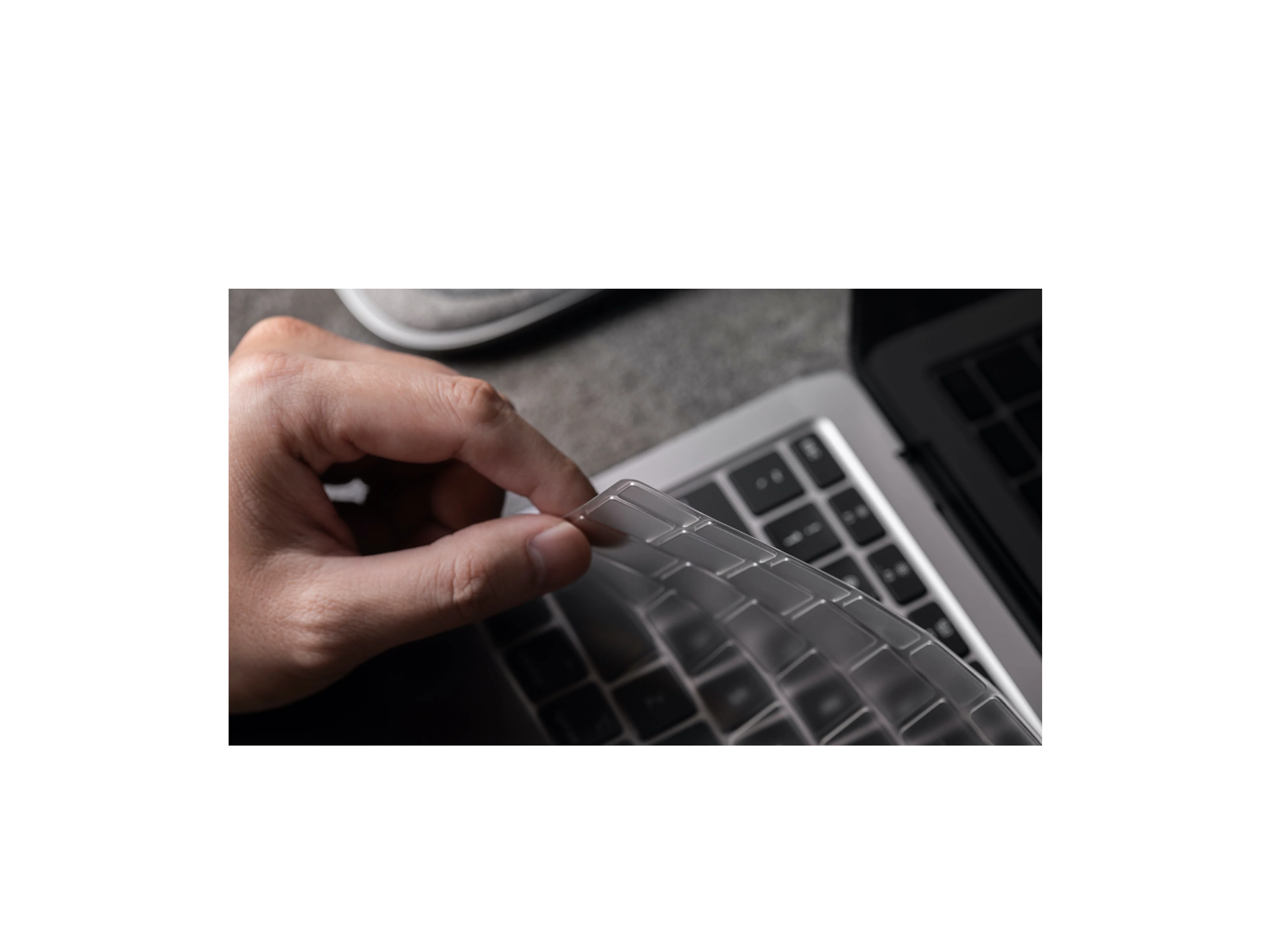 Moshi ClearGuard MB Keyboard Protector for MacBook Pro (13" /16", 2020) -US